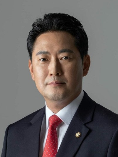 민주당 "극우 강화 전당대회, 축하할 수 없다"…국힘 장동혁 당선에 혹평